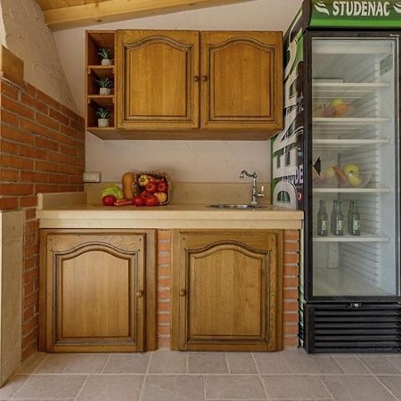 Villa Olea In Barat - Haus Fuer 6-8 Personen カンファナル エクステリア 写真