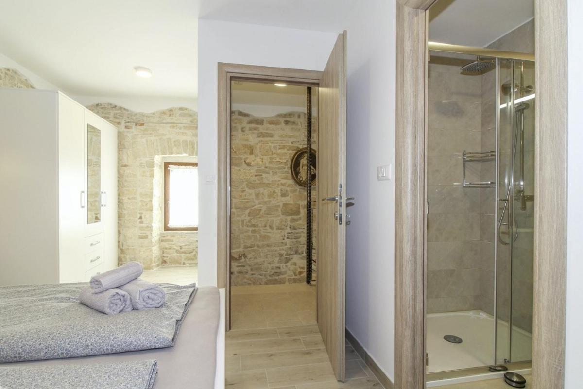 Villa Olea In Barat - Haus Fuer 6-8 Personen カンファナル エクステリア 写真