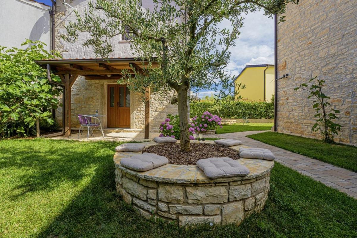 Villa Olea In Barat - Haus Fuer 6-8 Personen カンファナル エクステリア 写真